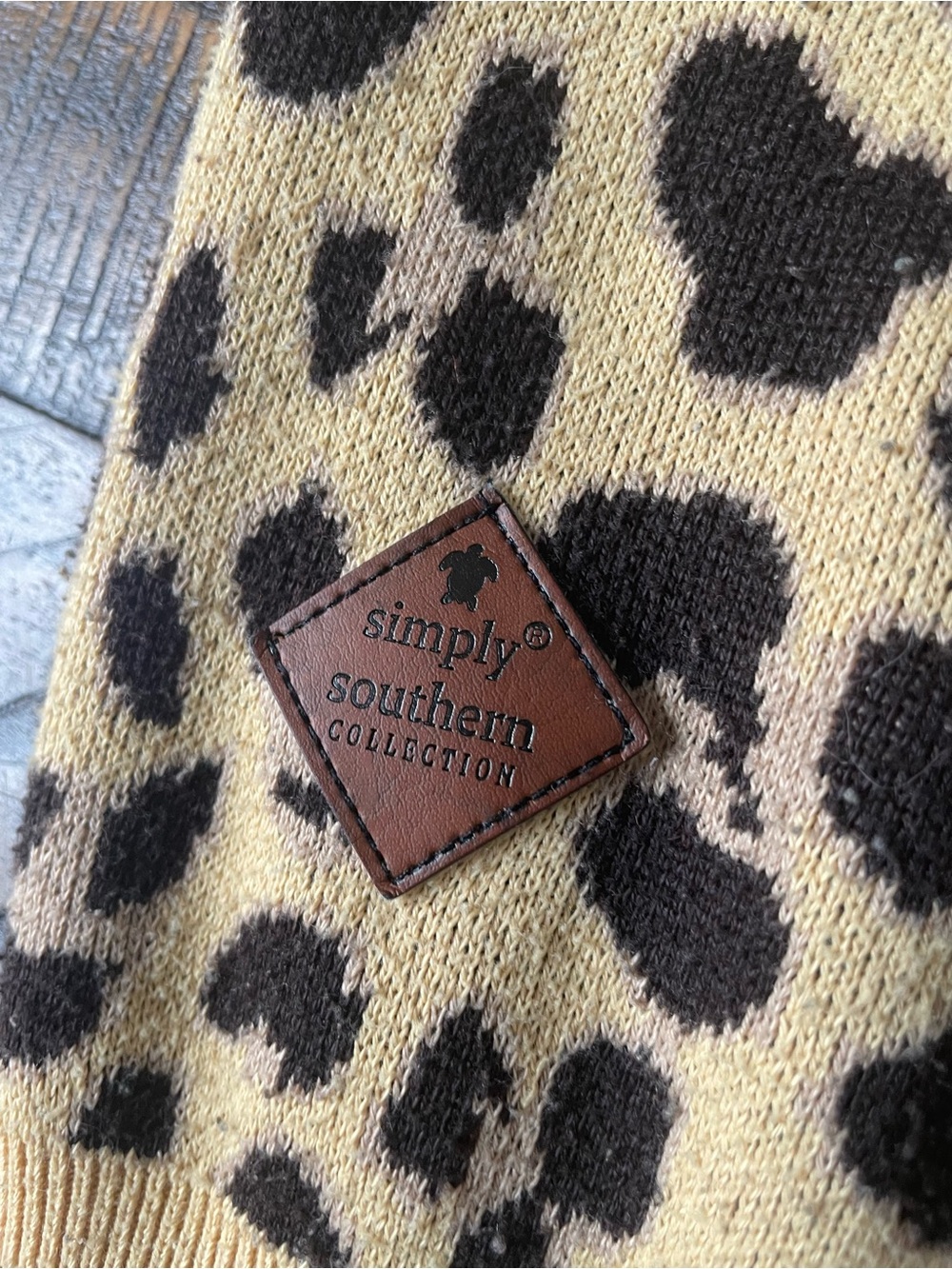 Leopard Print Acrylic Sweater - Picture 3 of 4